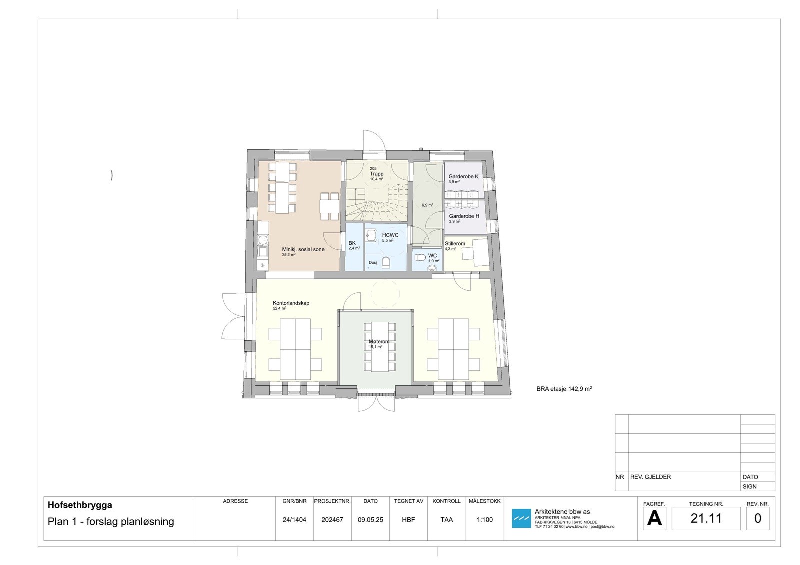 Forslag til planløsning med 24 arbeidsplasser fordelt over 3 plan.
